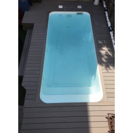 Πολυεστερική Δεξαμενή Νερού 550 x 250 x 1,05 - 1,46 μ