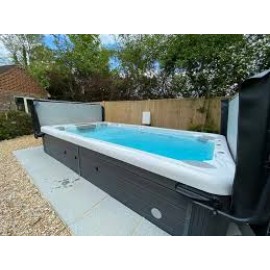 Swim Spa Danube W-Flow